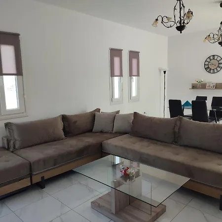 Mia Casa Naousa (Paros)