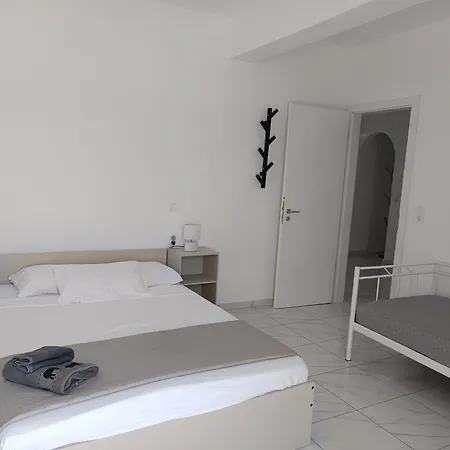 Apartment Mia Casa Naousa (Paros)